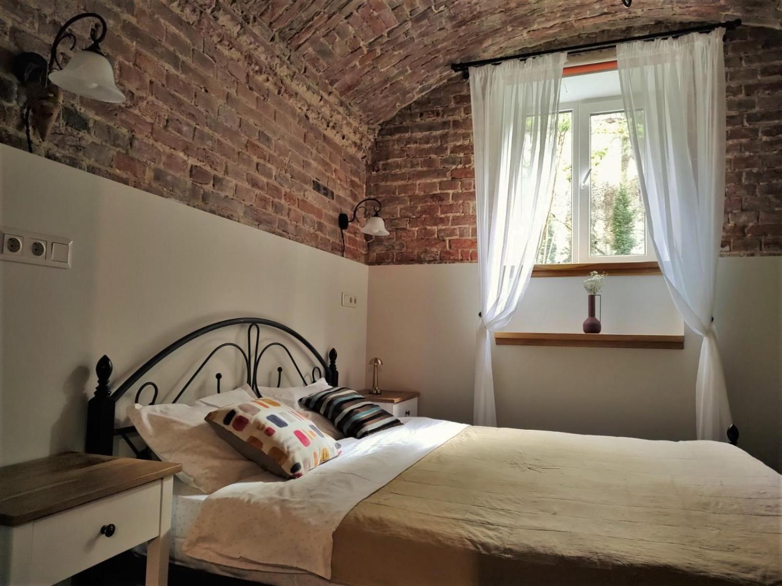 Мури Старого Львова Lviv Exterior foto